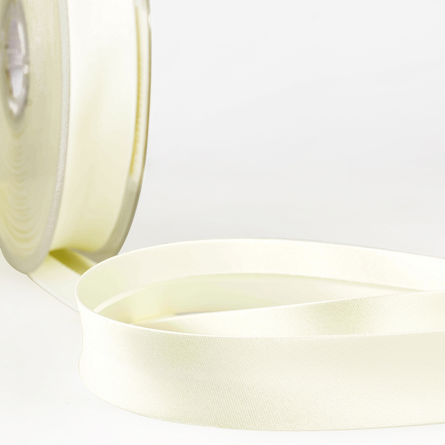 SATIN BIAS BINDING - IVORY WHITE